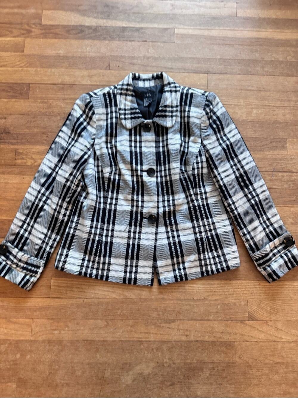 R.Q.T. Women's Black White Plaid Tweed Blazer Jacket - Size 12
b94